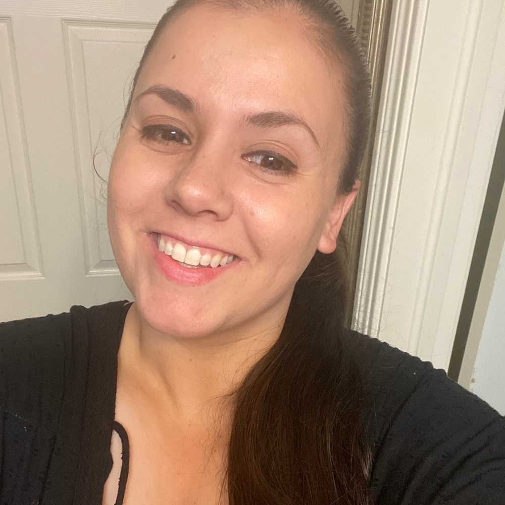 Meet your Posher, Angela